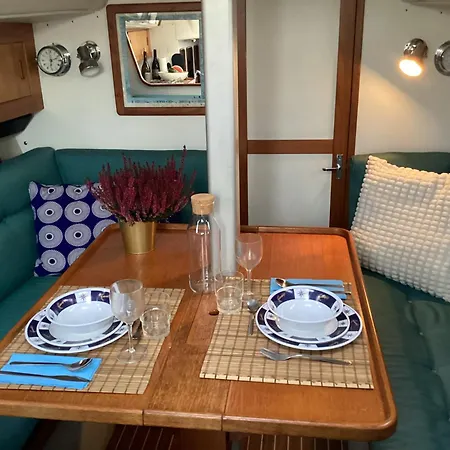 船屋 Merak