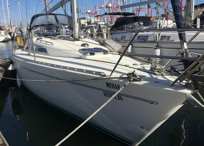 보트호텔 Merak *